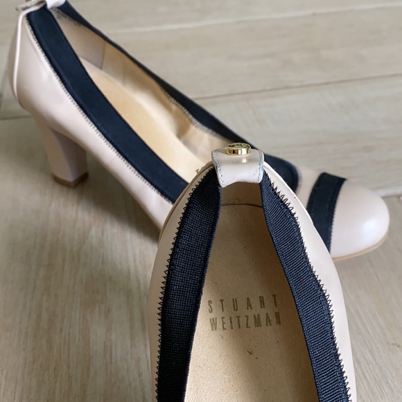 Stuart Weitzman Size 8 Nude and Black Pump - Picture 3 of 6